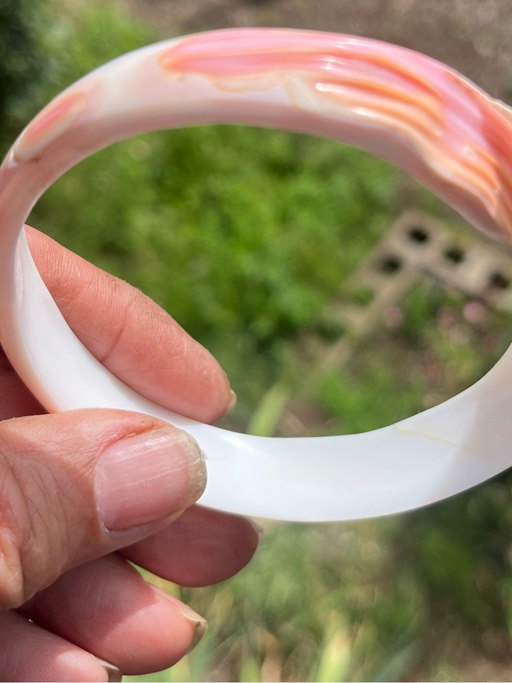 Pink and White Shell Bangle Bracelet